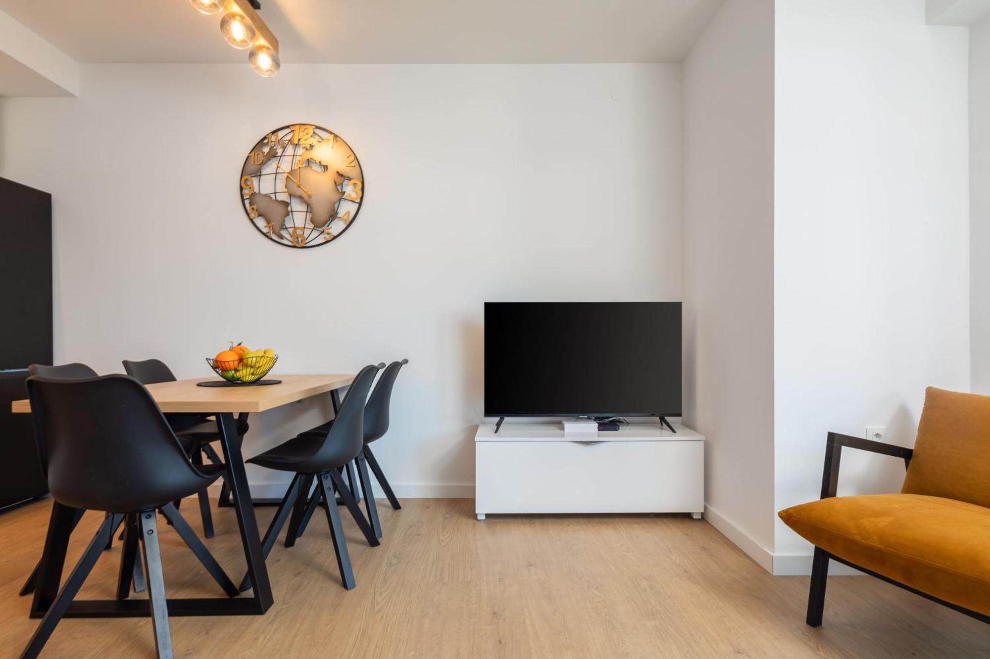 East Side Apartment Omiš Exteriör bild